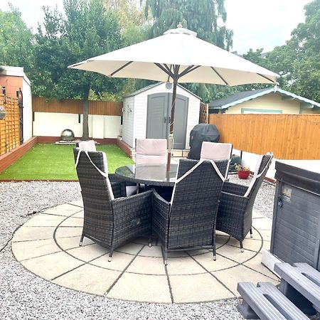 Stunning 1 Bedroom And Double Sofa Bed Near Train Station Southampton Exterior photo