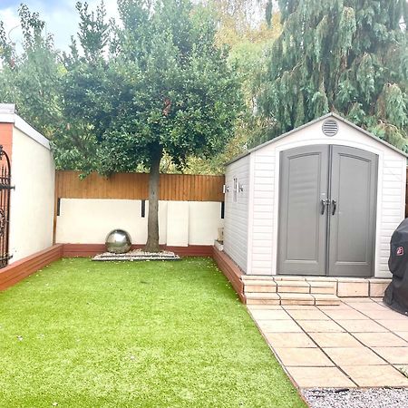 Stunning 1 Bedroom And Double Sofa Bed Near Train Station Southampton Exterior photo